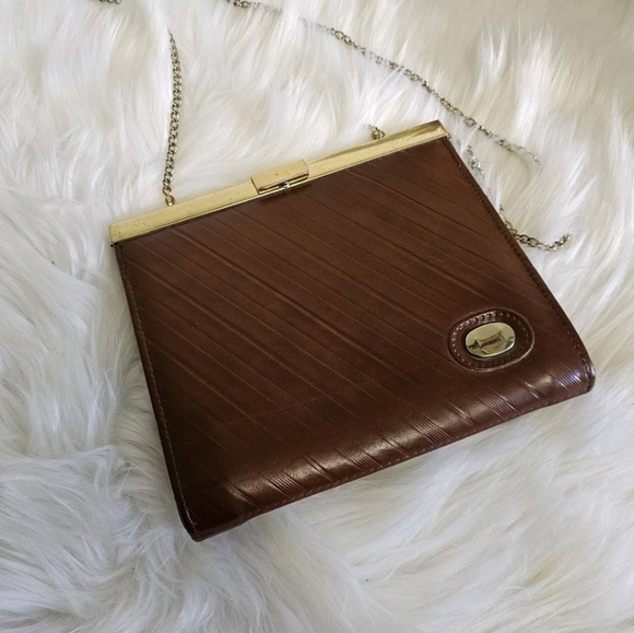 Vintage • Leather And Brass Handbag - Picture 6 of 8